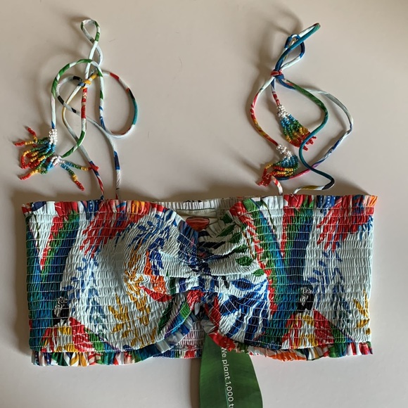 Farm Rio Macaw Wind Smocked Crop Top - Picture 2 of 16